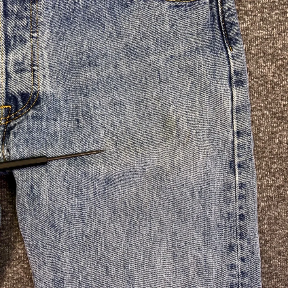 Levis 501 Original Jeans Mens 33x31 Blue Straight Light Wash Casual Button Fly